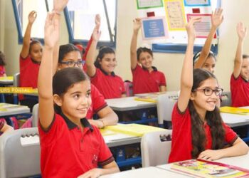 “إي فاينانس” تطلق خدمات مالية إلكترونية لطلاب المدارس