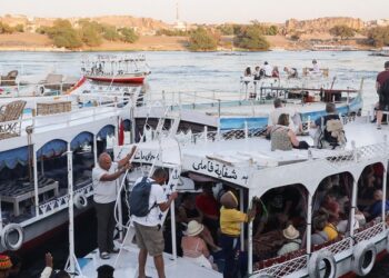 ماذا يحدث في أسوان؟.. هل الوضع مُطمئن؟ | القصة الكاملة