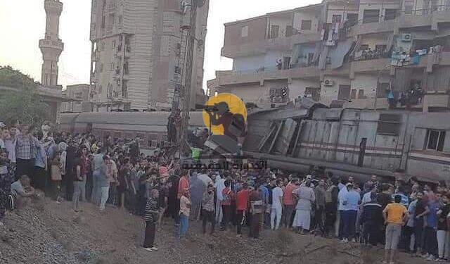 الدفع بأكثر من 20 سيارة إسعاف.. تفاصيل حادث تصادم قطارين بالزقازيق في الشرقية