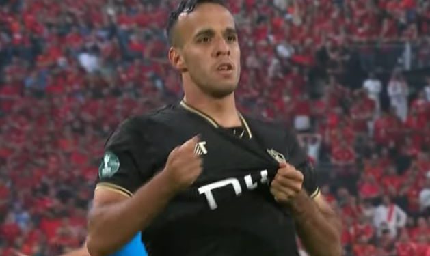 ناصر منسي يحرز هدف التعادل لـ الزمالك في مرمى الأهلي