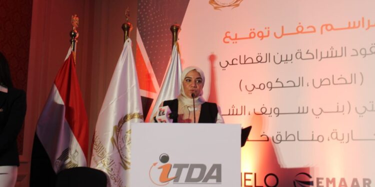 توفر 30 ألف فرصة عمل.. تنمية التجارة الداخلية توقع عقود إنشاء 3 مشروعات في محافظتي الشرقية وبنى سويف