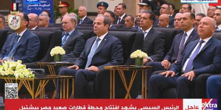 الرئيس السيسي يشهد فيلمًا تسجيليًا بعنوان “بوابة الحضارة.. النقل عصب الحياة”