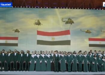 التاريخ بدأ من هنا.. الرئيس السيسي يشاهد فيلمًا تسجيليًا بعنوان “حكايات الأبطال”