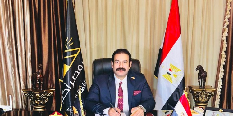 مصر أكتوبر: حضور الرئيس السيسي لتفتيش حرب الفرقة السادسة من الجيش الثاني الميداني تأكيد جاهزية مصر للدفاع عن أمن الوطن وشعبه