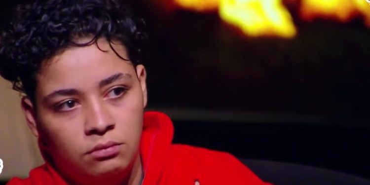 حلقت شعرها وبتنام في المقابر.. قصة تقى التي أصبحت مصطفى