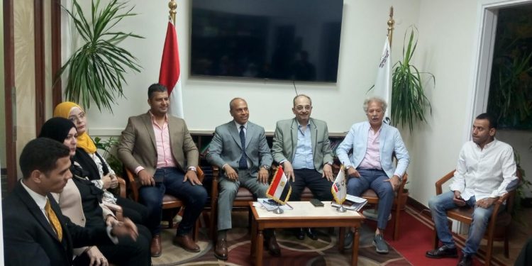 حزب الاتحاد يناقش الاستراتيجية الوطنية لحقوق الإنسان بحضور أعضاء المجلس القومي