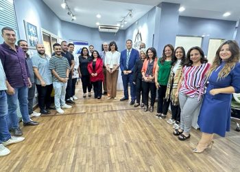 السفيرة نبيلة مكرم تزور مؤسسة راعي مصر لبحث سبل التعاون مع التحالف الوطني  