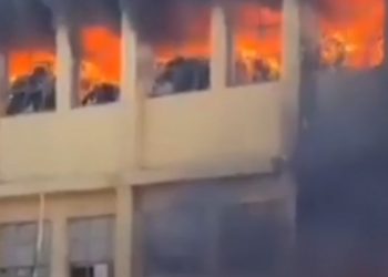 اندلاع حريق هائل في مصنع بالمنطقة الصناعية C1 في العاشر من رمضان بـ الشرقية