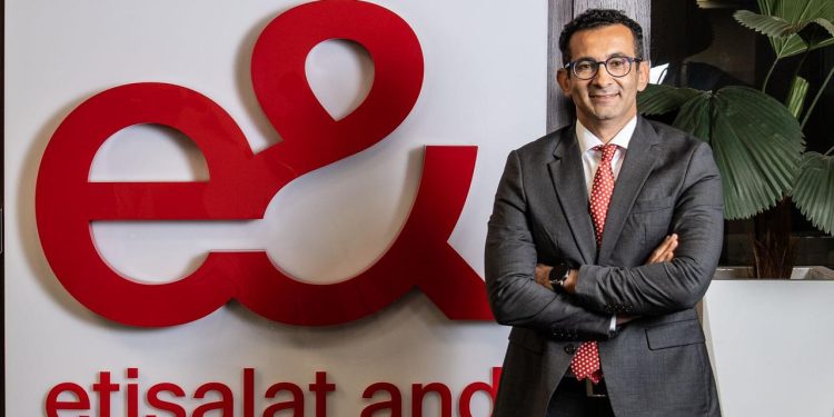 أحمد يحيى رئيسًا تنفيذيًا لـ«إي آند للتكنولوجيا المالية والتطبيقات الرقمية».. وسامر مراد نائب للرئيس لقطاع الأفراد