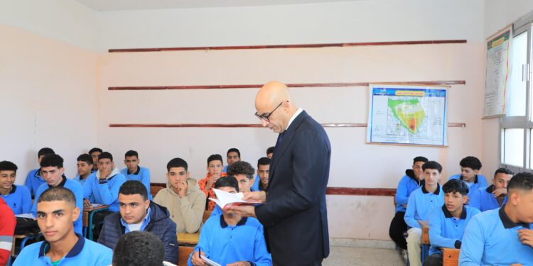 وزير التربية والتعليم يتفقد عدد من المدارس بمحافظة البحيرة