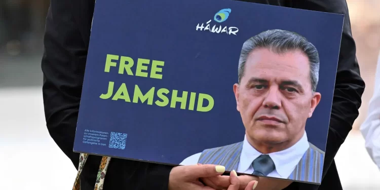 ضربة قوية للعلاقات مع طهران.. الاتحاد الأوروبي يتوعد إيران بسبب إعدام جمشيد شارمهد