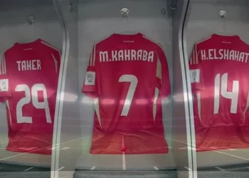 صور غرفة ملابس الأهلي قبل مباراة العين الإماراتي