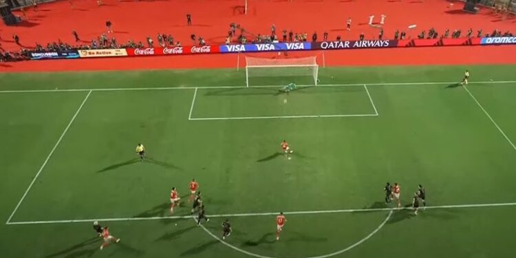 الأهلي ضد العين الإماراتي.. قفشة يحرز الهدف الثالث في الدقيقة 90 من ركلة جزاء