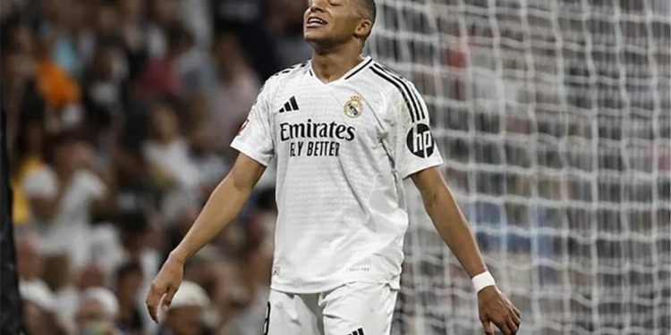 غضب فرنسي كبير بسبب كيليان مبابي.. تفاصيل