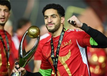 هل مصطفى شوبير الأحق بحراسة مرمى الأهلي بعد هزيمة السوبر الإفريقي؟