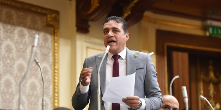 للتيسير على الممولين.. طلبه النحال يطالب بفتح مأمورية ضرائب عامة بمركز بدر في البحيرة