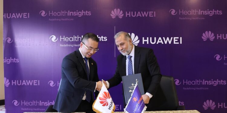 هيلث إنسايتس توقع بروتوكول تعاون مع هواوي لتطوير البرمجيات الطبية