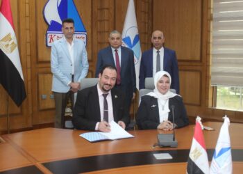 برتوكول تعاون بين جامعة كفر الشيخ ومصنع كيم تك للأجهزة العلمية والمعملية