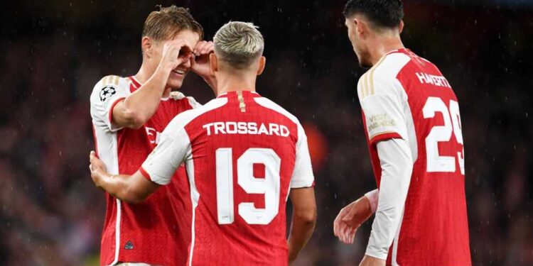 أرسنال ضد وست هام.. النجوم يغيبون عن التشكيل الأساسي.. تعرف على تشكيل الفريقين