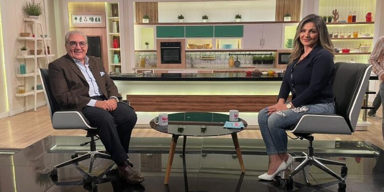 اليوم.. الفنان عبد الرحيم حسن ضيف برنامج «الحياة انت وهي» على قناة الحياة  