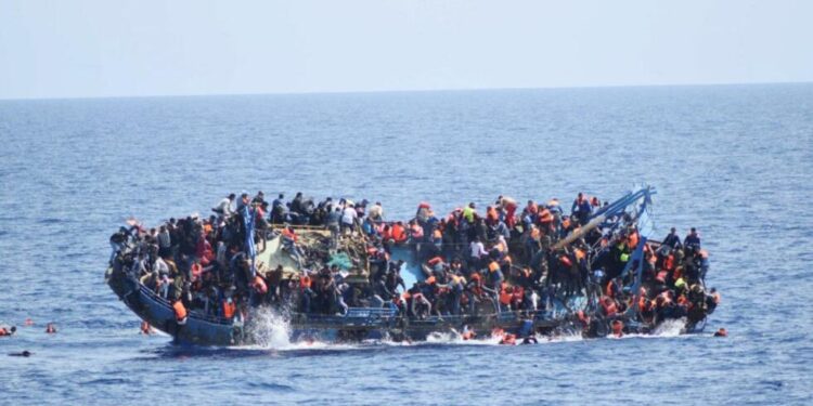 عاجل.. ليبيا: غرق باخرة مصرية قبالة طبرق وإنقاذ 6 بحارة من أصل 9