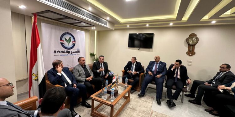 الإصلاح والنهضة يعقد أولى جلسات الصالونات السياسية حول الانتخابات البرلمانية المقبلة