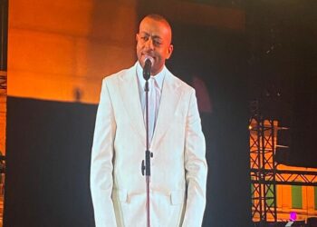 تامر عاشور يوجه الشكر إلى راعي مصر بحفل قصر عابدين