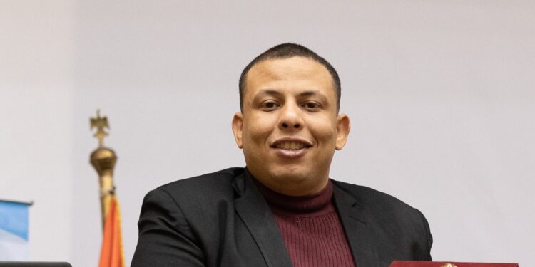 مؤمن أشرف: الذكاء الاصطناعي يقود ثورة في الصناعة والزراعة بمصر نحو المستقبل