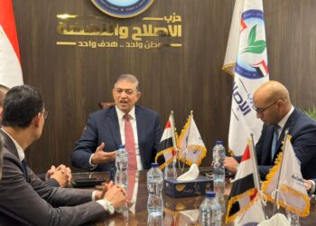 المكتب السياسي لحزب الإصلاح والنهضة يناقش تطورات الوضع السياسي والتحديات التي تواجه الدولة المصرية