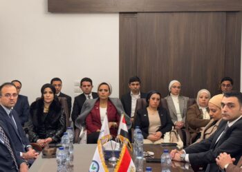 رئيس حزب الإصلاح والنهضة يجتمع بأعضاء الأمانة العامة لبحث مبادرات الحزب وخططه المستقبلية