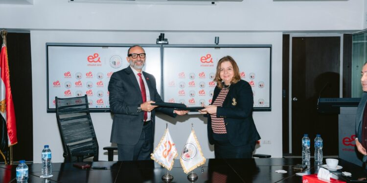 إي آند مصر» توقع بروتوكول تعاون مع صندوق الإسكان الاجتماعي ودعم التمويل العقاري لتوفير حلول الاتصالات والتكنولوجيا المتكاملة بالمجتمعات العمرانية الجديدة