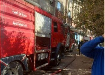 سقوط 3 مصابين باختناق جراء اندلاع حريق في شقة سكنية غرب الجيزة