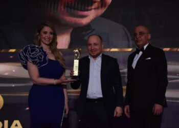 ملتقى التميز والإبداع يكرم المايسترو هلكوت زاهير كأفضل ملحن بالوطن العربي