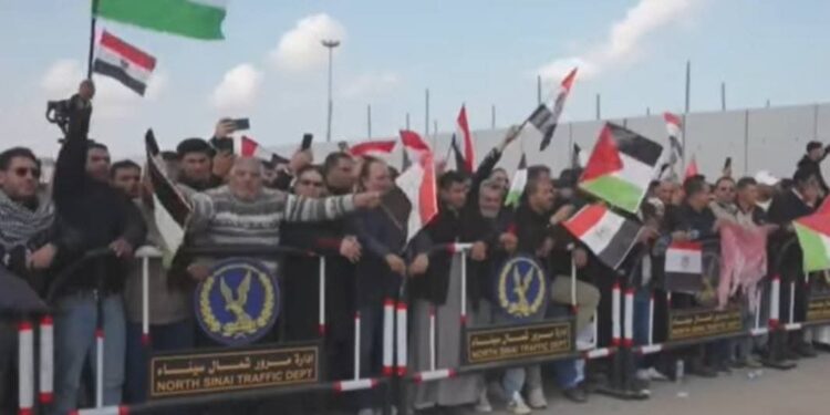 حزب العدل يشارك في الوقفة التضامنية أمام معبر رفح