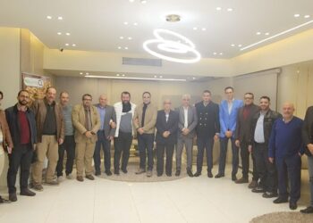 اتحاد مصانع المكملات الغذائية يطالب رئيس الوزراء بتعديل آلية العمل بالقرار رقم 725 الصادر عن هيئة الدواء