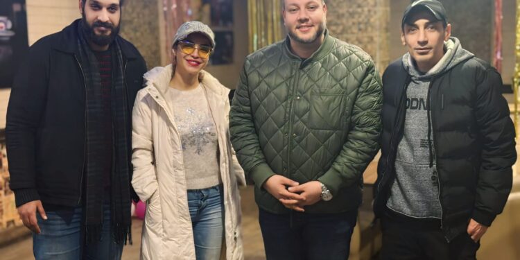 دوللي شاهين تطلق كتابها الأول في مصر