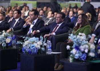  وزير الصحة يشيد بدور المزارعين في دعم الثروة الزراعية والأمن الغذائي