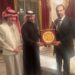 الأمين العام للجمعية النرويجية يُكرم رجل الأعمال السعودي أحمد العبيكان على مجمل أعماله الإنسانية