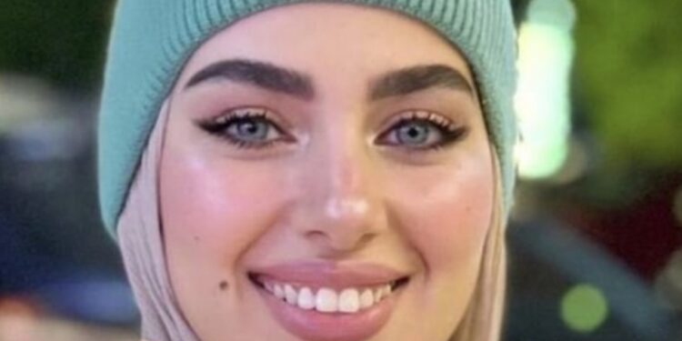 الحكم على البلوجر هدير عاطف بالسجن 5 سنوات و7 سنوات لزوجها في قضايا نصب واحتيال