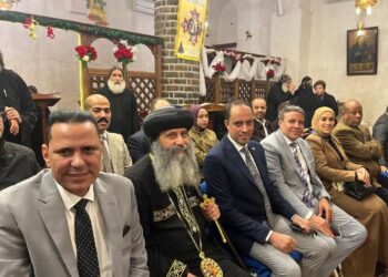 أمين حزب الشعب الجمهوري بأسيوط يهنئ الأنبا بيجول أسقف الدير المحرق بعيد الميلاد المجيد