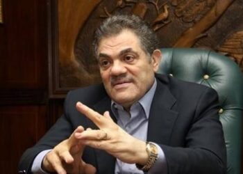 السيد البدوي يصدم أحمد موسى على الهواء: مفيش حياة سياسية ولا معارضة في مصر.. فيديو