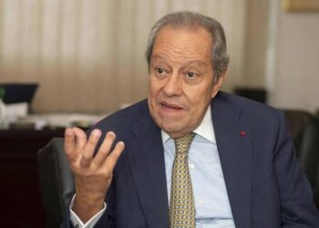 منير فخري عبد النور: الأحزاب التي تنشأ في حضن السلطة كرتونية وتذهب مع أول هزة