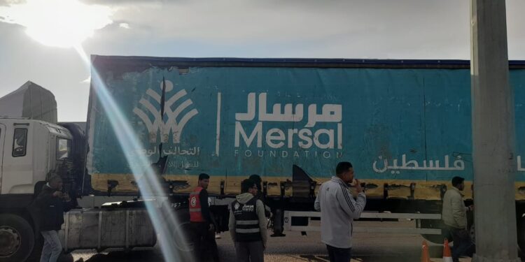 مرسال تعلن دخول مساعداتها الإنسانية لقطاع غزة ضمن القافلة العاشرة للتحالف الوطني