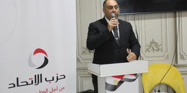 نائب رئيس حزب الاتحاد: دخول المنازل المتنقلة والمعدات الثقيلة لغزة تأكيد لصمود الفلسطينيين