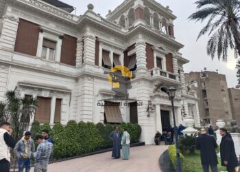 الوفد على صفيح ساخن.. مصادر لـ الصورة الحقيقية: عليا الوفد تقرر تجميد عضوية النائب أيمن محسب وإحالته للتحقيق