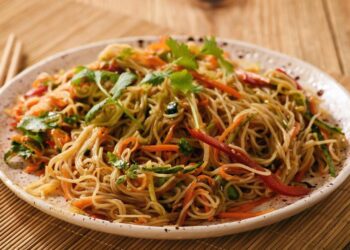 السبب في البنزو بيرين.. تحذير من مخاطر النودلز بعد وفاة طفلين بالدقهلية