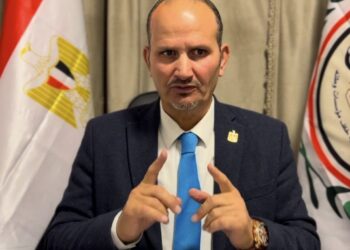 برلماني سابق يحذر من التقارب الروسي الأمريكي على حساب المنطقة 