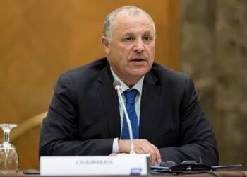 اليوم صرف مستحقات يناير للحكام و المراقبين 