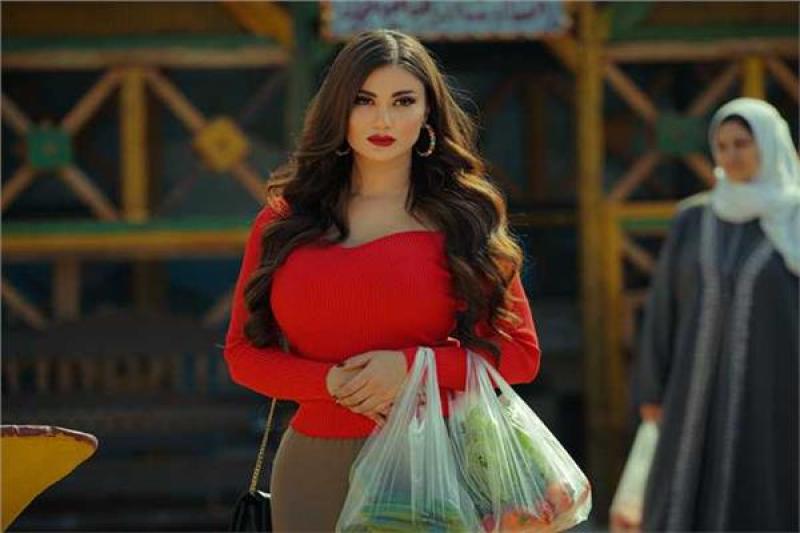 هدى الإتربي تنهار على الهواء.. خطيبها السبب (فيديو)