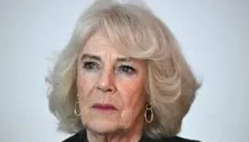 الملكة كاميلا تدعم ضحية الفرنسية جيزيل بيليكوت ضحية الاغتصاب الجماعي.. اغتصبها 51 رجلًا